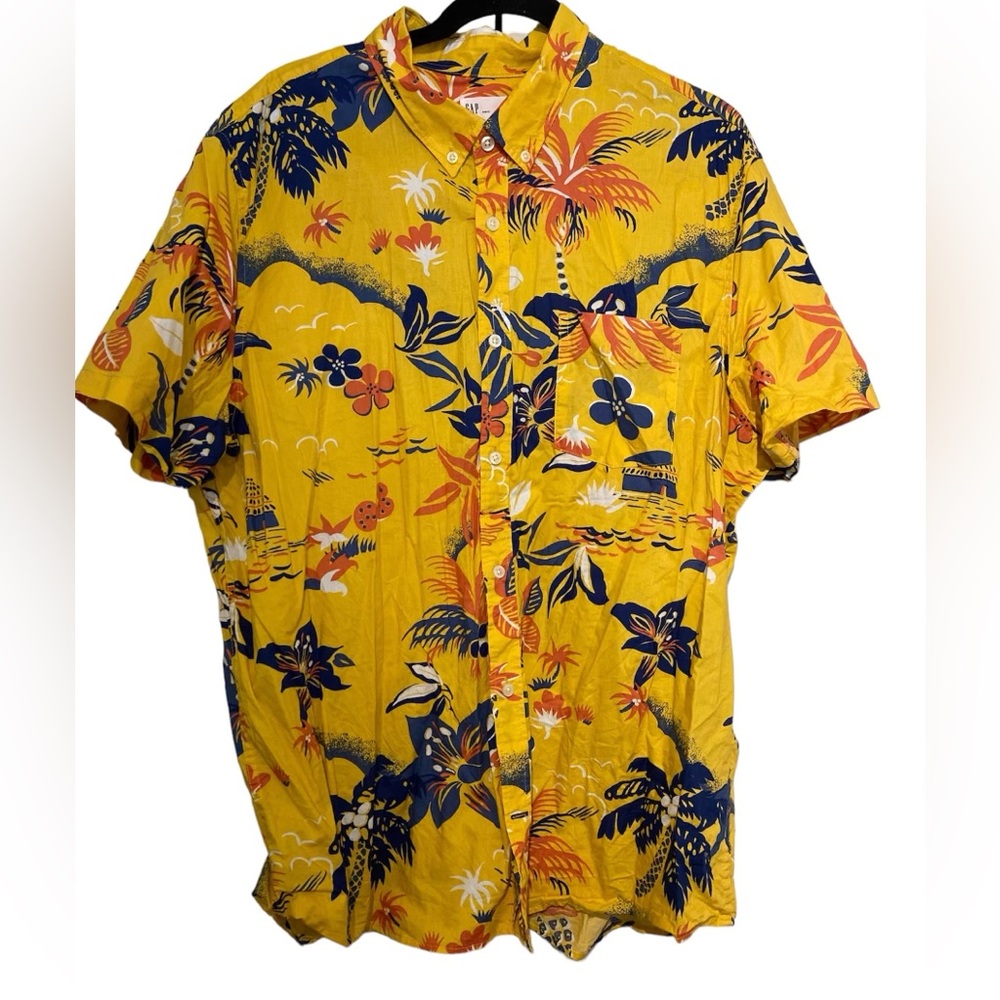 Gap Yellow Hawaiian Button Down Shirt